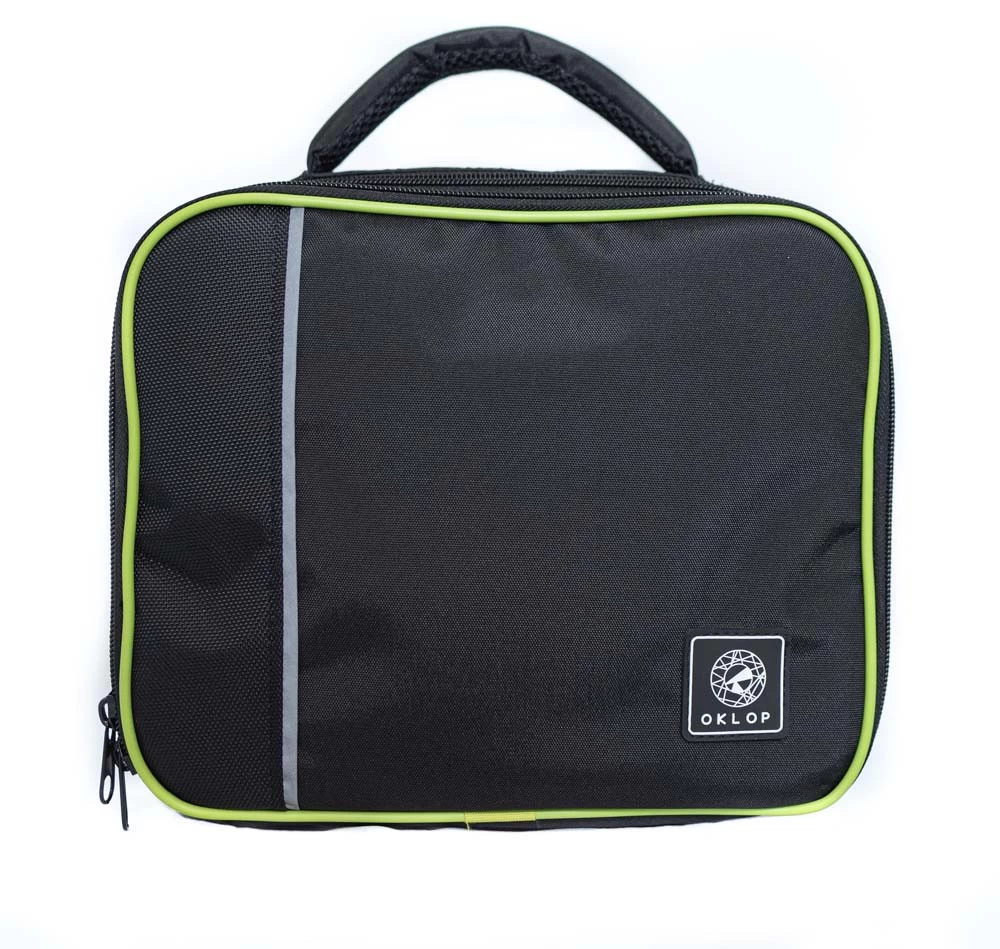 Oklop bélelt hordtáska okulárok és kiegészítők számára Oklop bélelt hordtáska okulárok és kiegészítők számára